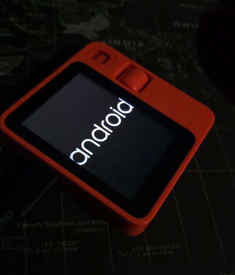 Android boot logo on the R1's screen
